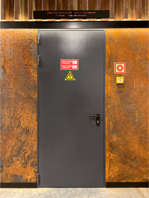 Противопожарная однопольная дверь для магазина «Золотое яблоко»